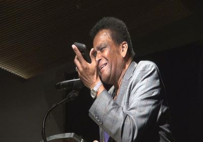 وفاة النجم تشارلي برايد بسبب إصابته بفيروس كورونا