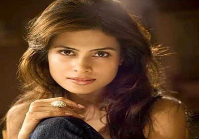 الشرطة تعثر على الهندية آريا بانيرجي متوفية بمنزلها (تفاصيل)