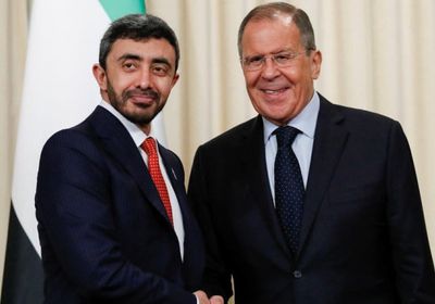 وزيرا خارجية الإمارات وروسيا يبحثان الأوضاع باليمن