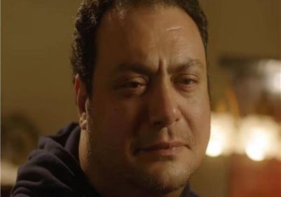 مراد مكرم يبعث رسالة مؤثرة لوالدته الراحلة