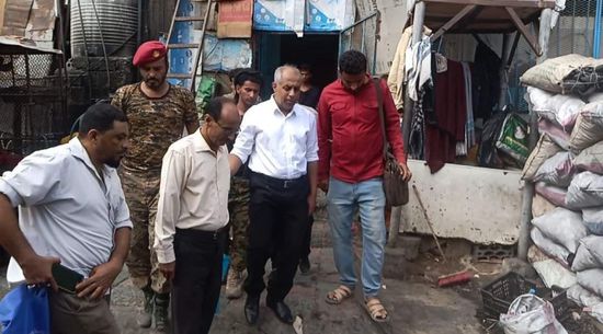 سلطات البريقة تلاحق المحال الممتنعة عن سداد الرسوم