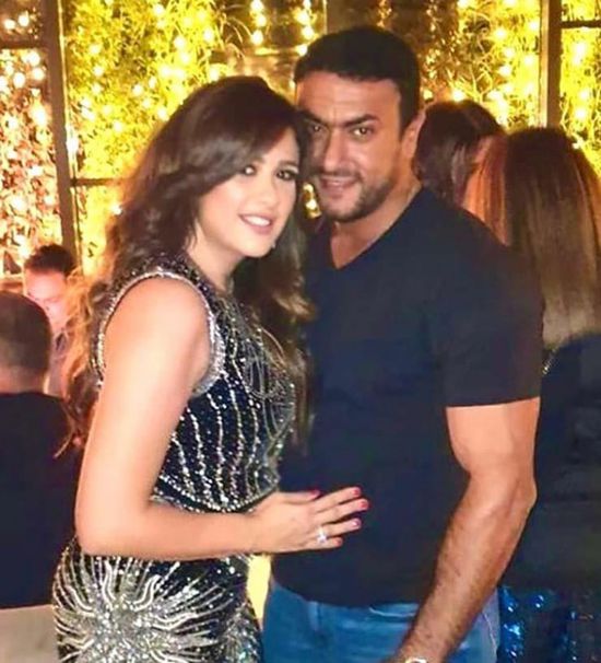 أحمد العوضي يوجه رسالة رومانسية جديدة لزوجته ياسمين عبدالعزيز