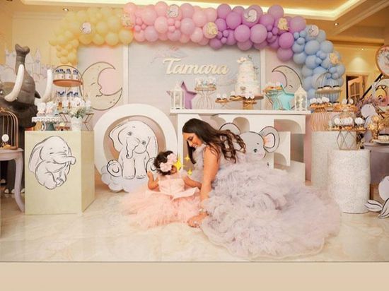 إسراء عبدالفتاح تحتفل بعيد ميلاد ابنتها