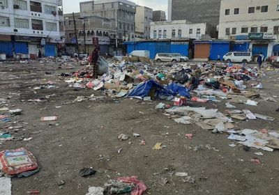 تراكم القمامة يؤرق سكان الشيخ عثمان