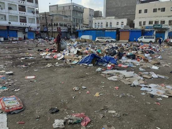 تراكم القمامة يؤرق سكان الشيخ عثمان