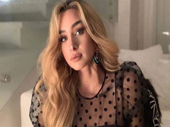 هنا الزاهد تكشف عدد عمليات التجميل التي أجرتها (فيديو)