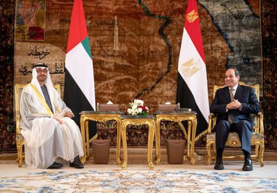 ولي عهد أبوظبي يبحث مع الرئيس المصري القضايا الإقليمية والدولية