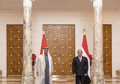 السيسي مرحبا بـ"ولي عهد أبو ظبي": ضيفاً عزيزاً في بلده الثاني مصر