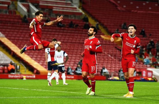 بمشاركة صلاح ورأسية فيرمينو ليفربول يتصدر الدوري بالفوز على توتنهام