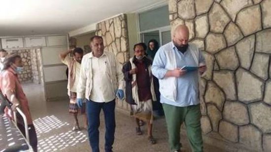 دعمته بمساعدات.. "أطباء بلا حدود" تزور مستشفى المحفد