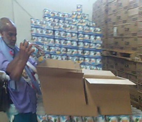 "انتقالي تبن" يرصد أغذية فاسدة بمخازن هائل أنعم