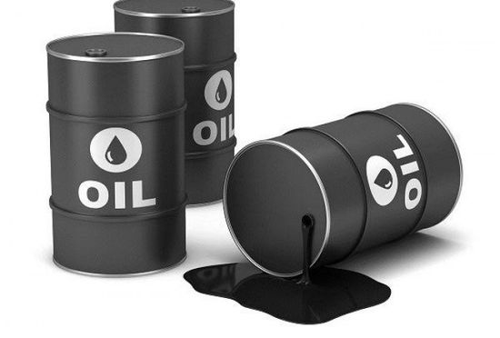  ارتفاع حالات الإصابة بكورونا يهبط بأسعار النفط عالميًا