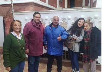 بالصور.. إيمي سمير غانم تزور مدرستها القديمة