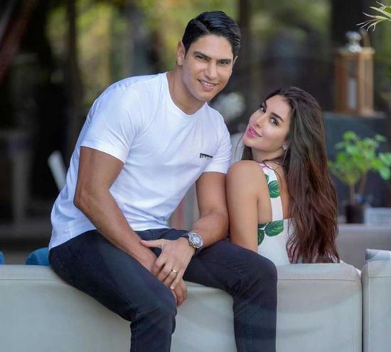 هكذا احتفلت ياسمين صبري بعيد زواجها