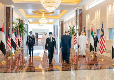 بن زايد يبحث مع ملك ماليزيا العلاقات المشتركة في أبوظبي