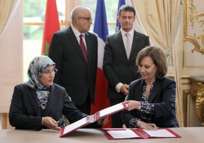 المغرب وفرنسا يوقعان اتفاقية لتعليم اللغة العربية في باريس