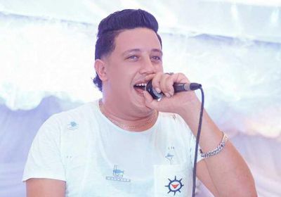 حمو بيكا يستعرض سيارته الجديدة