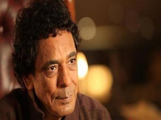 أول تعليق لـ محمد منير بعد أزمته الصحية