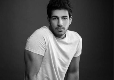 بعد والدته.. حفيد محمود ياسين يعلن إصابة أفراد جديدة في عائلته بكورونا