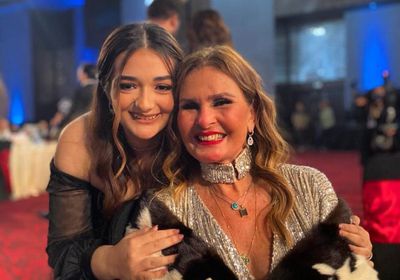 ملك أحمد زاهر عن يسرا :مثلي الأعلى 