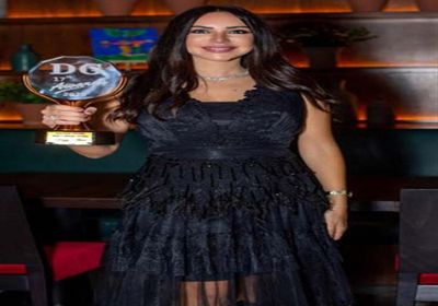 إنجي علاء تحصد جائزة دير جيست عن تصميم ملابس مسلسل "النهاية"