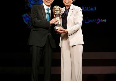 سوسن بدر توجه لـ محمد صبحي رسالة حب وتقدير بعد تكريمها في احتفالية "50 سنة فن"