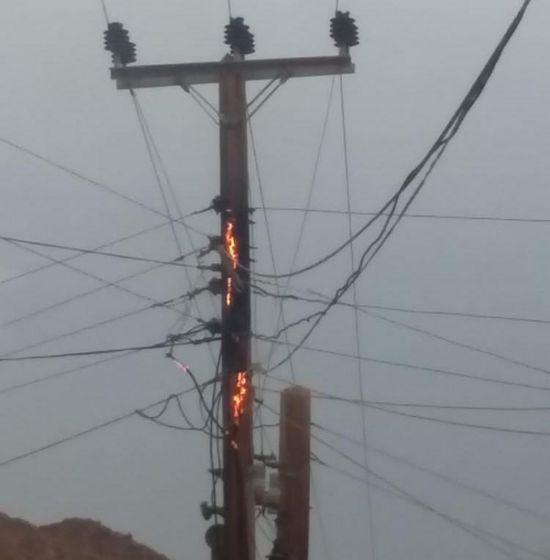احتراق محول كهرباء في قرية عيمنة بشبوة