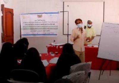 "الاختيارات بالمحسوبية".. استبعاد معلمي تبن من دورة "فقر الدم"