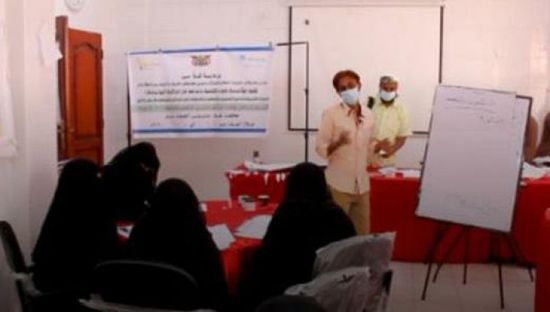 "الاختيارات بالمحسوبية".. استبعاد معلمي تبن من دورة "فقر الدم"