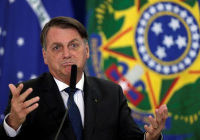 الرئيس البرازيلي ينتقد اندفاع العالم لتوفير لقاح كورونا