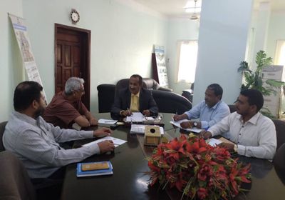 ترسية مشاريع خدمية على مقاولي ساحل حضرموت