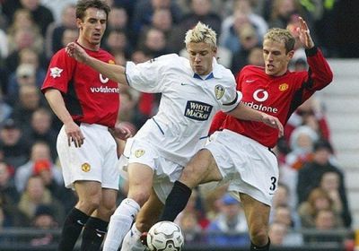 كيف كان تشكيل مانشستر يونايتد في آخر مواجهة ضد ليدز؟