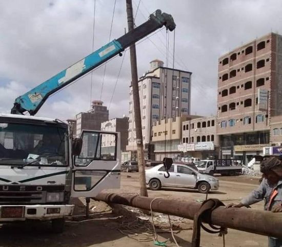 حادث مروري يحرم أهالي بئر فضل من الكهرباء