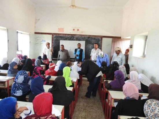 16 ألف طالب يختبرون في مدارس الحصين