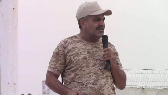 مليشيا الإخوان تنقل قائدًا عسكريًا بارزًا لأحد سجونها بتعز