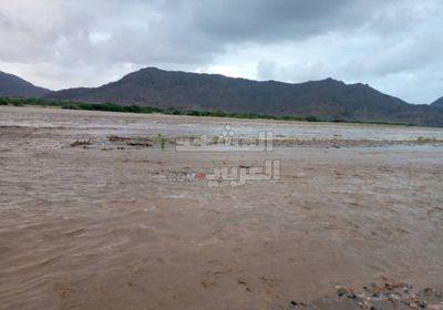 تدفق مياه سيول وادي حسان إلى البحر