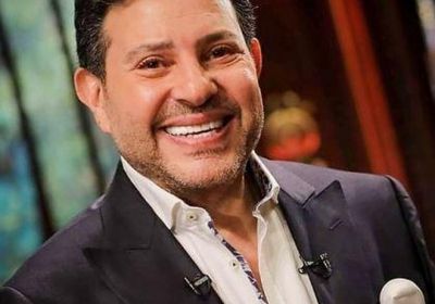 هاني شاكر يكشف تطورات الحالة الصحية لـ محمد منير (فيديو)