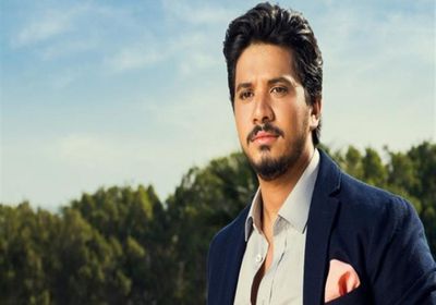 بعد عمرو دياب.. مصطفى حجاج يطلق تحدي "ألف مرة" (فيديو)