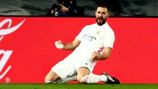 صحيفة "آس".. بنزيما يجلب الحب