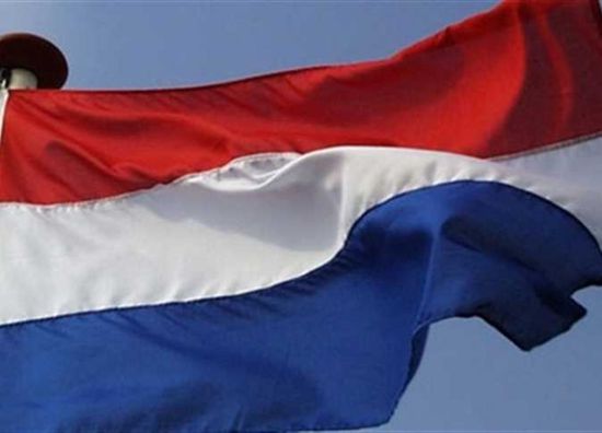 هولندا تحظر الرحلات الجوية القادمة من جنوب أفريقيا