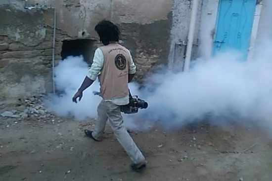 استجابة للأهالي.. "انتقالي الشحر" يكافح مسببات الحميات