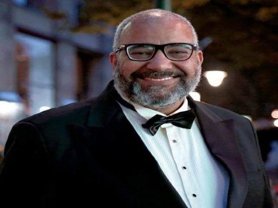 بيومي فؤاد :غير راضِ عن بعض أدواري (فيديو)