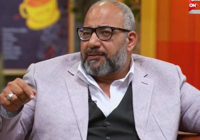 بيومي فؤاد :مفيش جاحة اسمها "نمبر وان" ولن يأتي مثل عادل إمام