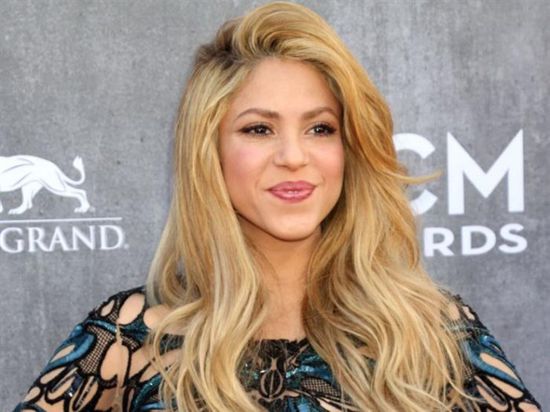 بعد تخطيها 100 مليون مشاهدة في أسبوعين.. شاكيرا تحتفل بأغنية GIRL LIKE ME