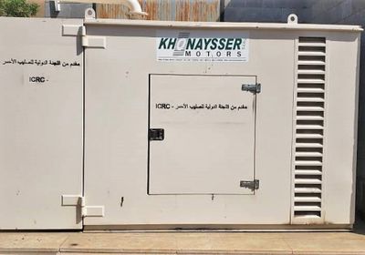 "الصليب الأحمر" تمنح "القطيع الصحي" مولدًا كهربائيًا