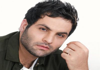 يحيى صويص يرد بعد زج اسمه بخلاف تامر حسني وبسمة بوسيل (فيديو)