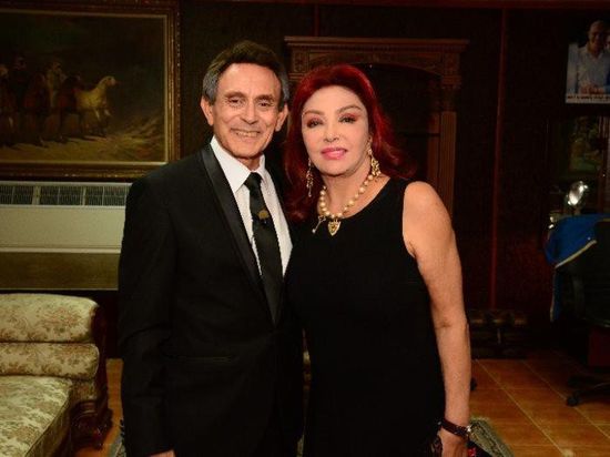 بعد احتفاليته الأخيرة.. نبيلة عبيد لـ محمد صبحي :50 سنة عظمة يا أستاذ