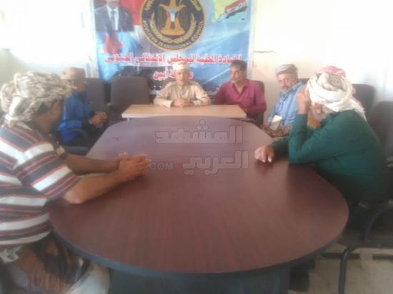 الحوتري يتعهد بتنفيذ طلبات المقاومة الجنوبية في أبين