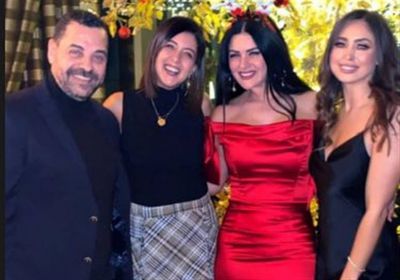 أول ظهور لـ طارق العريان مع نيكول سعفان بعد انتشار أنباء علاقتهما