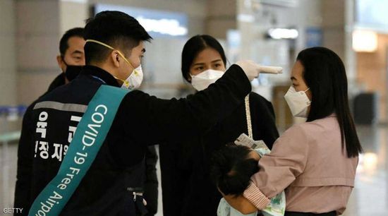 كوريا الجنوبية تسجل 985 إصابة جديدة بكورونا